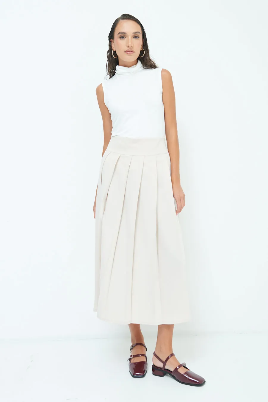 High-waisted pleated midi skirt wholesale