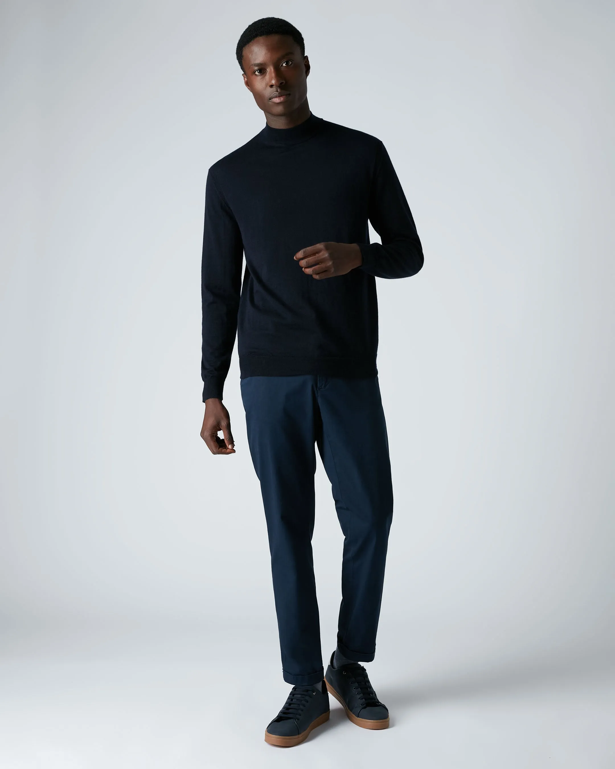 Men's Fine Gauge Cashmere Turtle Neck Sweater Navy Blue