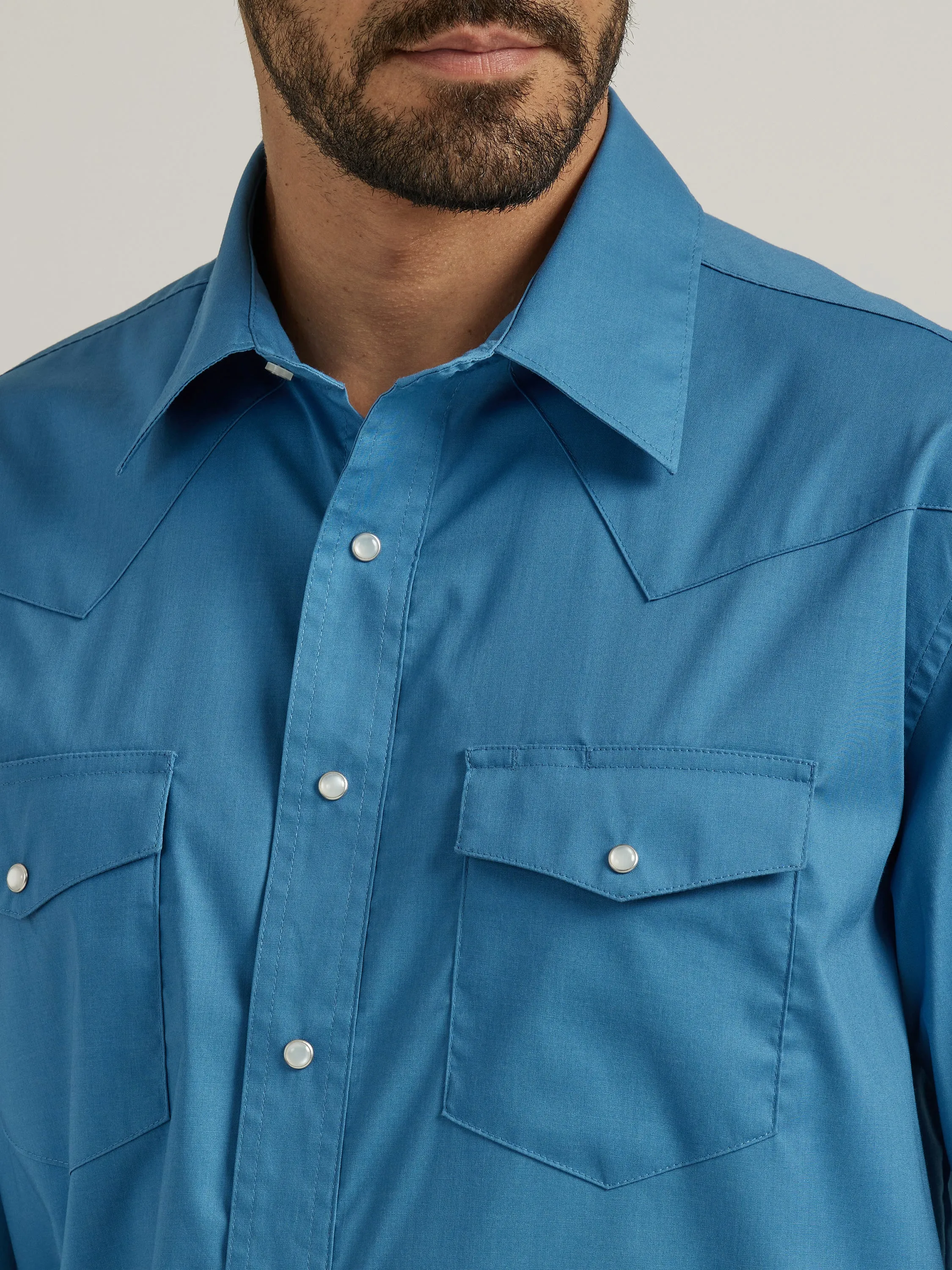 Wrangler Wrinkle Resist Solid Blue Western Snap Shirt for Men