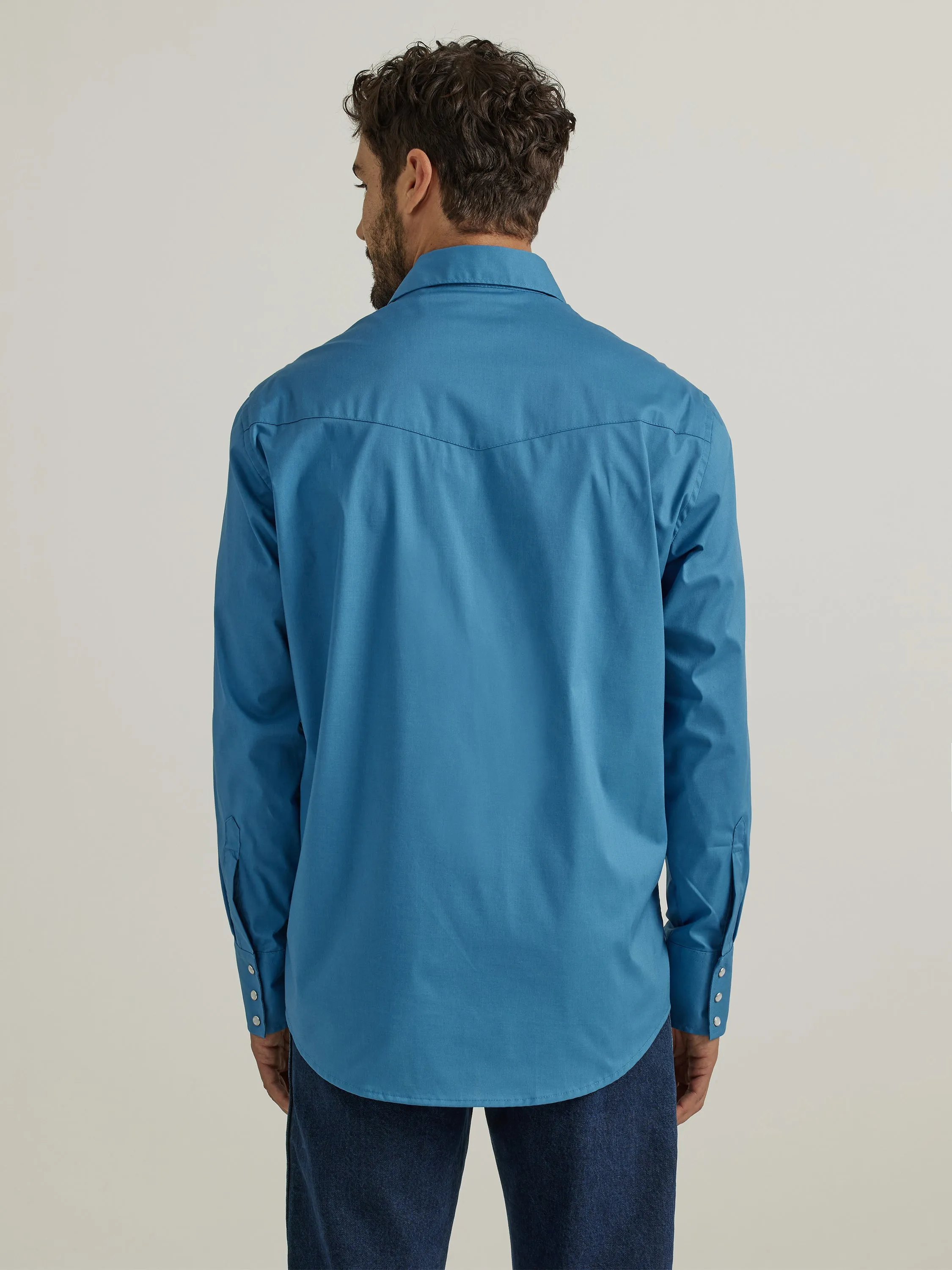 Wrangler Wrinkle Resist Solid Blue Western Snap Shirt for Men